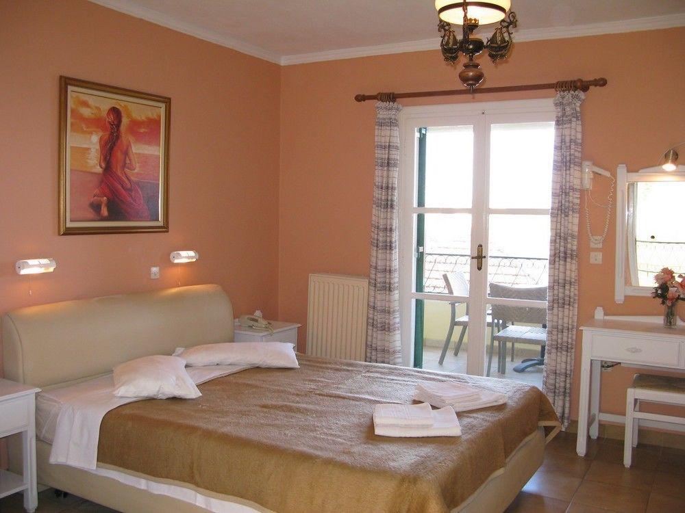 Stella Hotel Apartments Fiskardo Extérieur photo